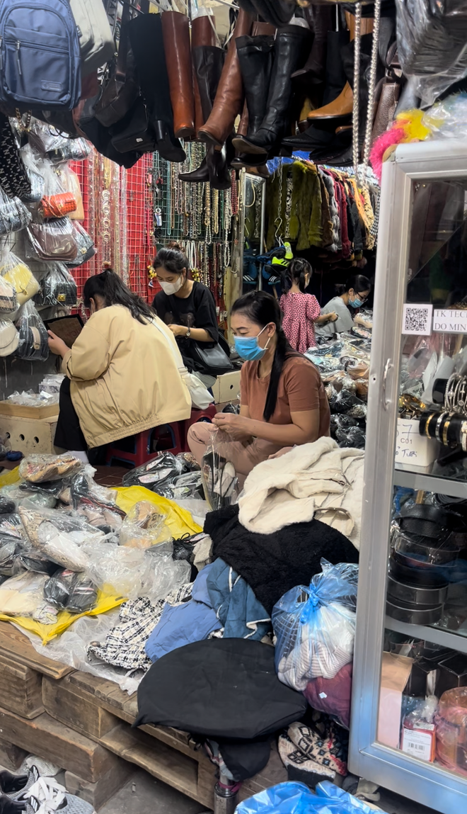 Theo chân dân văn phòng đi săn đồ si mùa đông, xả stress cuối tuần - Ảnh 8.