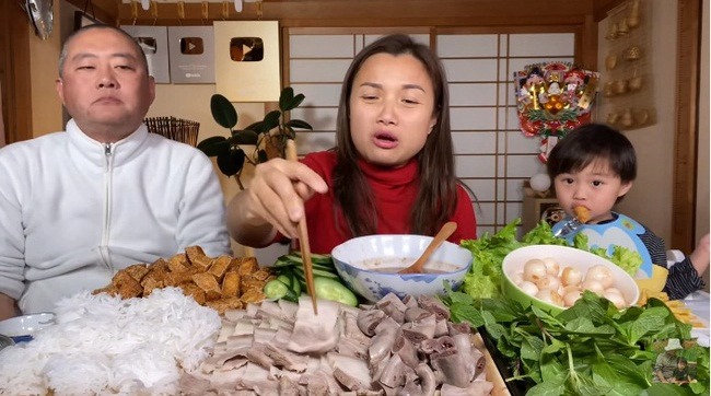 Quỳnh Trần JP khiến dân mạng ngưỡng mộ khi tậu siêu xe, ai cũng trầm trồ về câu chuyện “đổi đời” nhờ YouTube - Ảnh 6. Quỳnh Trần JP khiến dân mạng ngưỡng mộ khi tậu siêu xe, ai cũng trầm trồ về câu chuyện “đổi đời” nhờ YouTube - Ảnh 6.