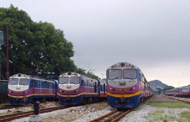 Đường sắt tốc độ cao Bắc - Nam, vì sao chọn phương án 225km/giờ? - Ảnh 2. Đường sắt tốc độ cao Bắc - Nam, vì sao chọn phương án 225km/giờ? ảnh 1