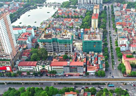 Giá thuê chung cư tại Hà Nội tăng đột biến, nhà đầu tư chuyển từ đất nền sang chung cư - Ảnh 1.