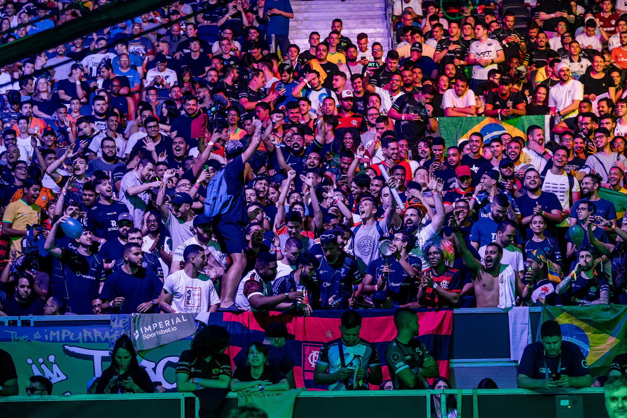 Ở Brazil, người hâm mộ eSports đã biến việc cổ vũ thành một loại hình nghệ thuật đỉnh cao - Ảnh 5. Ở Brazil, người hâm mộ eSports đã biến việc cổ vũ thành một loại hình nghệ thuật đỉnh cao - Ảnh 5.