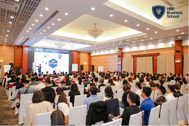 Tony Dzung: Chương trình Mini MBA thực chiến giúp nhiều doanh nghiệp Việt chuyển hóa - Ảnh 2. Tony Dzung: Chương trình Mini MBA thực chiến giúp nhiều doanh nghiệp Việt chuyển hóa - Ảnh 2.