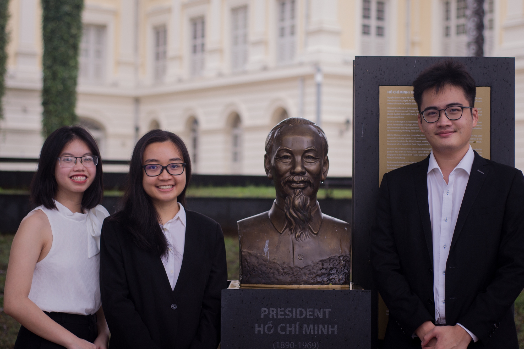 Nam sinh Thanh Hoá đỗ trường Đại học top đầu Singapore, là Chủ tịch Hội sinh viên Việt Nam cấp Trung ương - Ảnh 2.