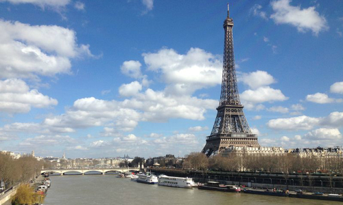 Triệu phú gốc Việt từng có ý định mua lại công ty tháp Eiffel: Dựng nghiệp bằng cách mua công ty thua lỗ, lọt top những người giàu nhất nước Pháp - Ảnh 2.