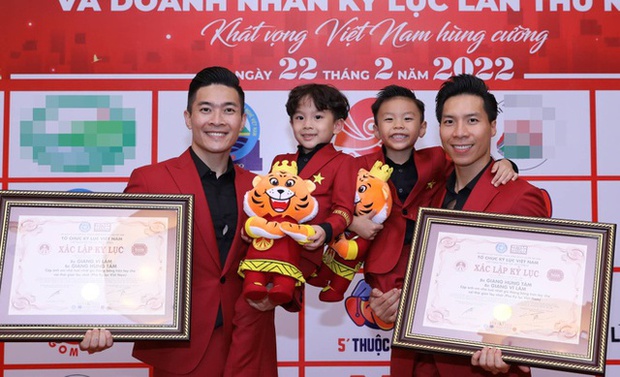 Con trai O Sen - Ngọc Mai: Tập xiếc từ lúc 8 tháng, đến năm 5 tuổi lập kỷ lục Guinness Việt Nam - Ảnh 6.