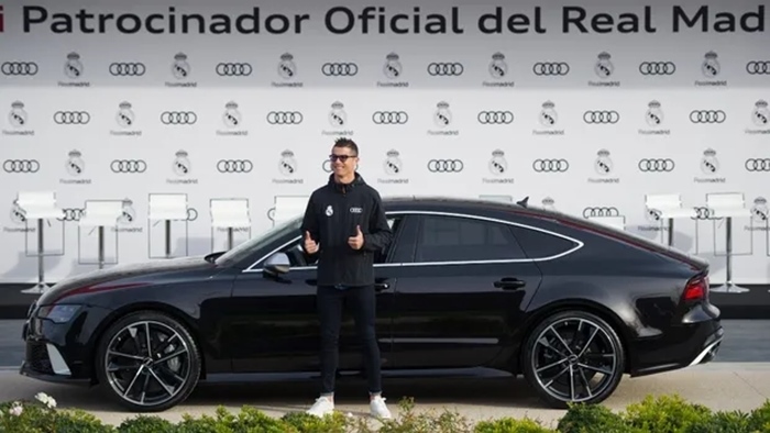 Bộ sưu tập xe hơi 18 triệu USD của Cristiano Ronaldo - Ảnh 3.