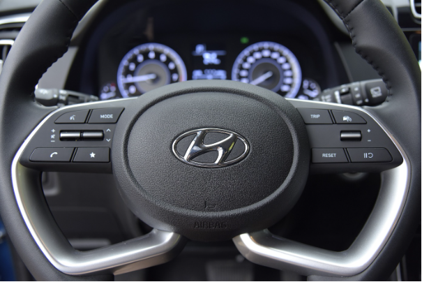 Liên tiếp đứng đầu doanh số Hyundai Creta có điểm gì thu hút khách hàng Việt - Ảnh 2. Liên tiếp đứng đầu doanh số Hyundai Creta có điểm gì thu hút khách hàng Việt - Ảnh 2.