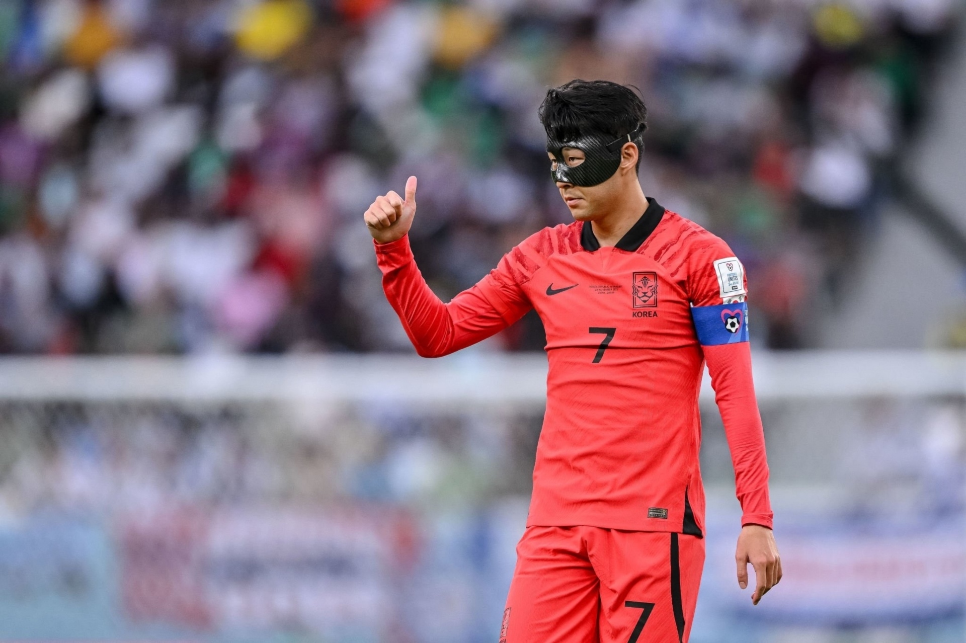 Cận cảnh chiếc mặt nạ của Son Heung-min gây sốt trận Uruguay hòa Hàn Quốc - Ảnh 4.