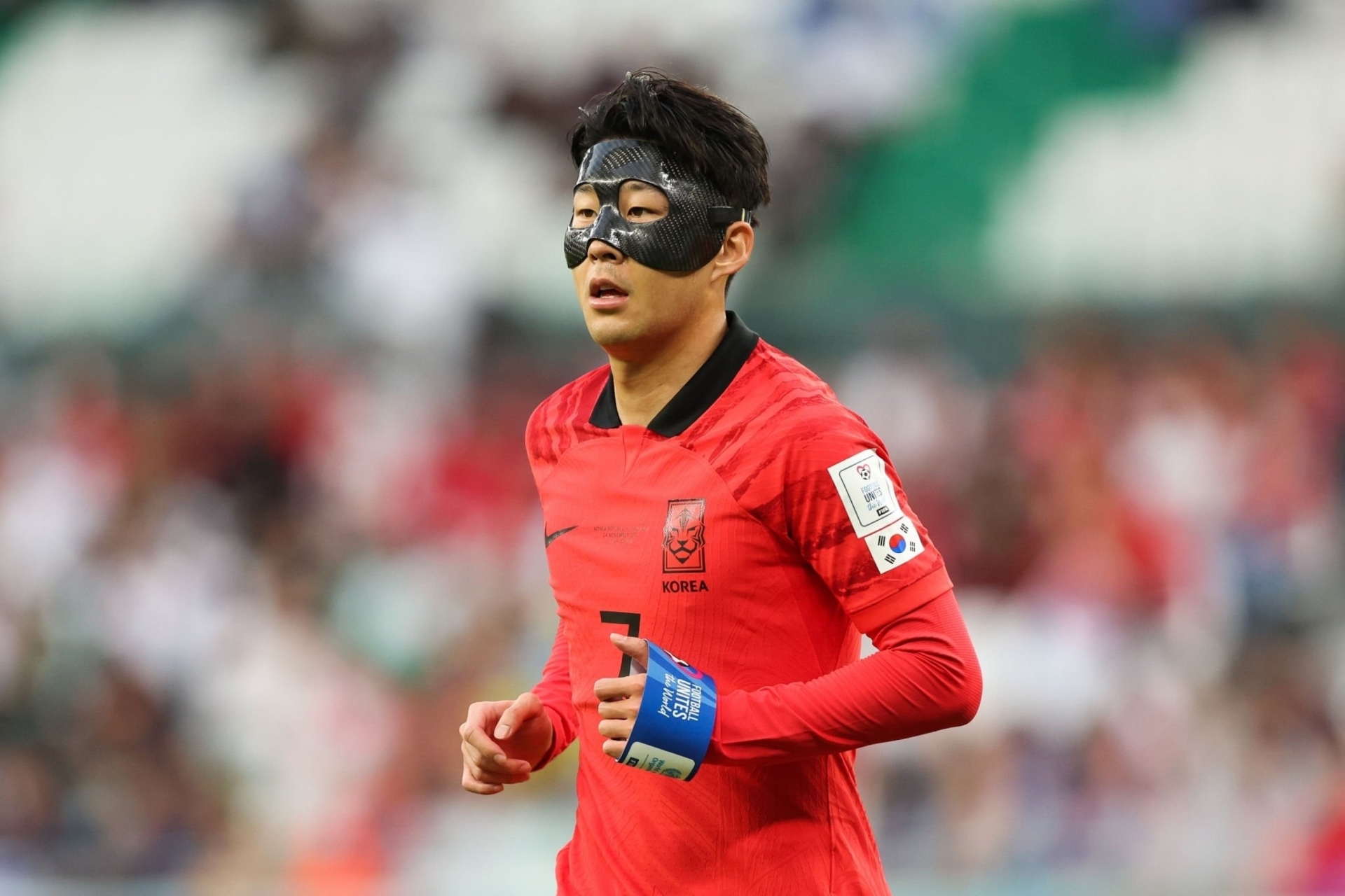 Cận cảnh chiếc mặt nạ của Son Heung-min gây sốt trận Uruguay hòa Hàn Quốc - Ảnh 8.