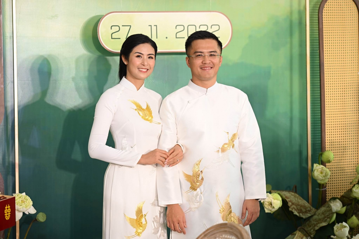 Top 3 Hoa hậu Việt Nam 2010: Ngọc Hân sắp lên xe hoa, 2 Á hậu rút lui khỏi showbiz - Ảnh 2.