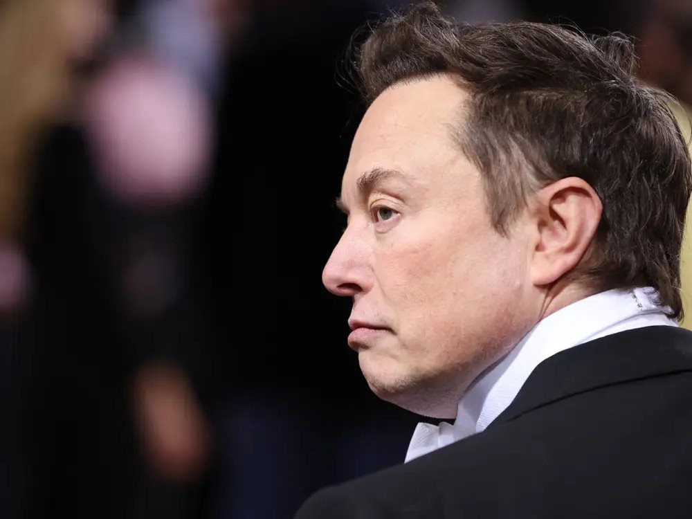 Nhân viên nội bộ Tesla thi nhau tỉ tê về sếp: Elon Musk coi thường cống hiến nhân viên, sa thải vì ‘cái tôi’ của mình - Ảnh 1.