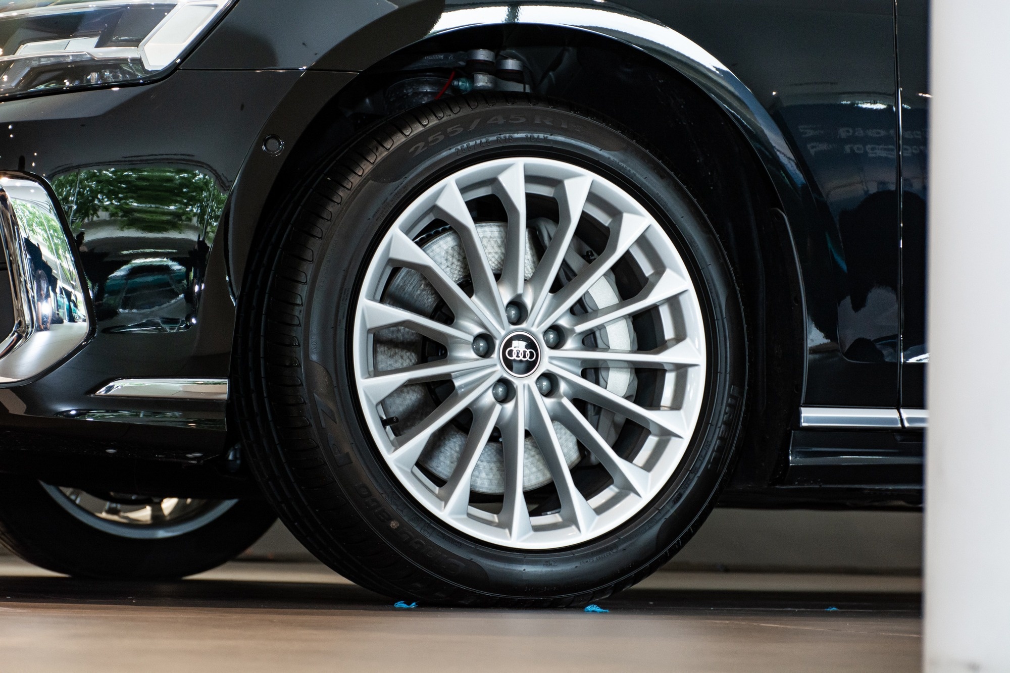 Audi A8 tạm dẫn đầu hạng mục Thiết kế xe sang tại CCA 2022 - Ảnh 4.