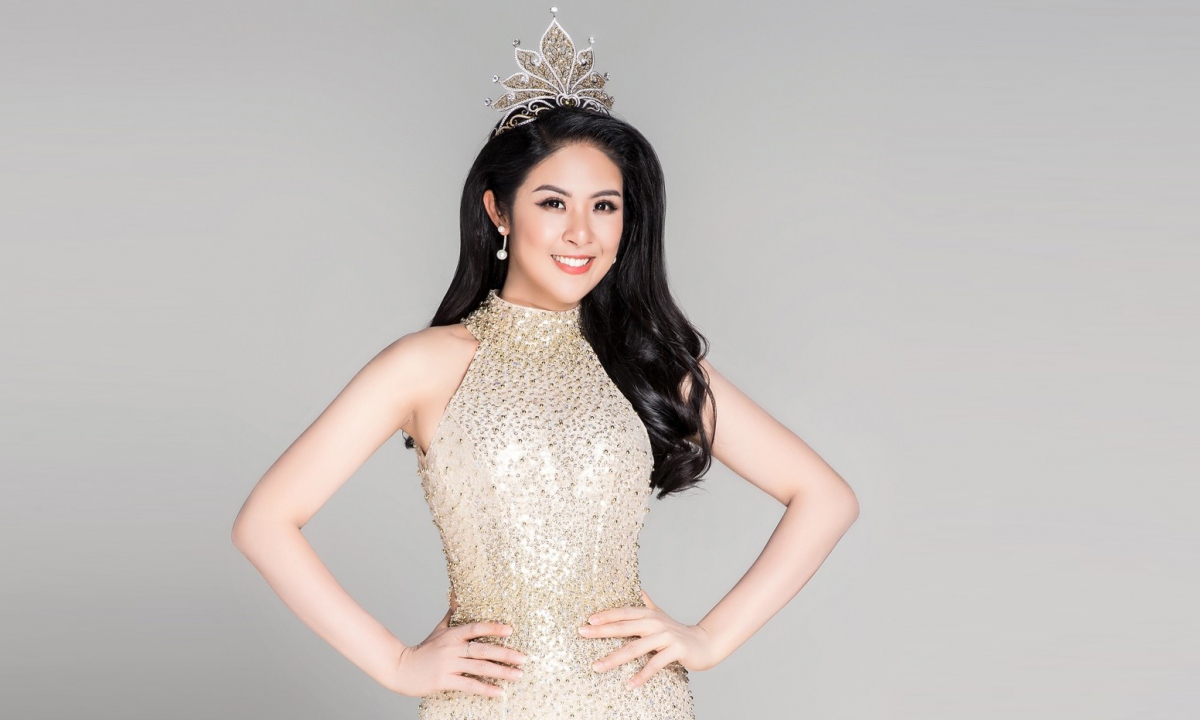 Top 3 Hoa hậu Việt Nam 2010: Ngọc Hân sắp lên xe hoa, 2 Á hậu rút lui khỏi showbiz - Ảnh 1.