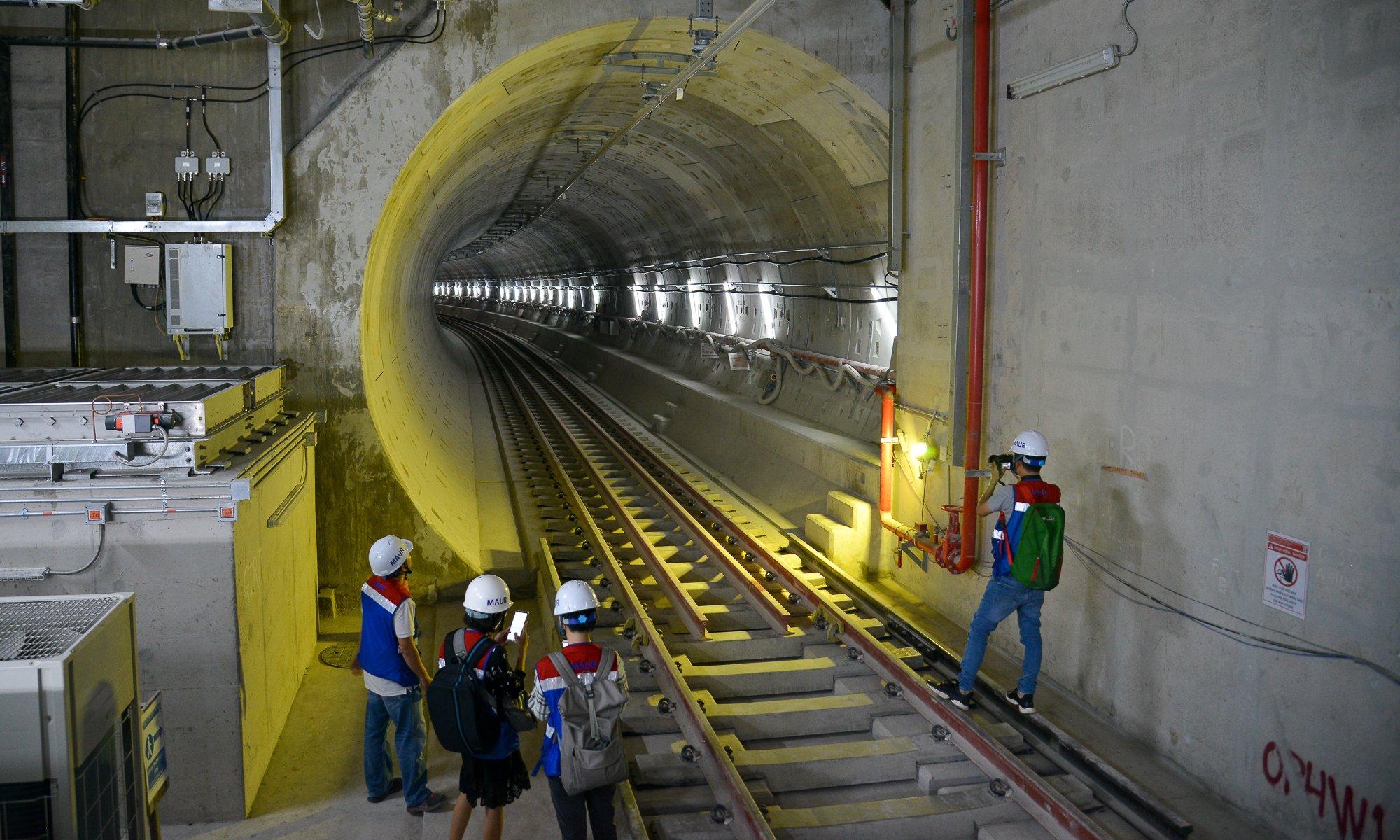 Bên trong nhà ga ngầm Ba Son của tuyến Metro TP.HCM sắp hoàn thành: Kiến trúc độc đáo và hiện đại - Ảnh 6.