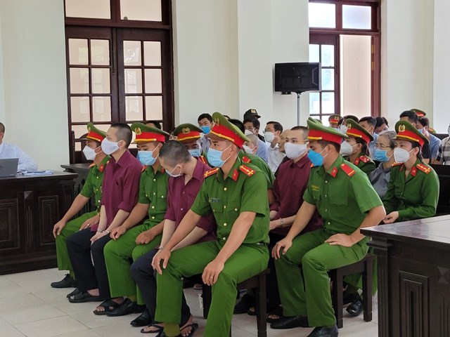 Phiên tòa phúc thẩm vụ án tại Tịnh thất Bồng Lai: Nóng tranh luận về số phận Diễm My - Ảnh 1.