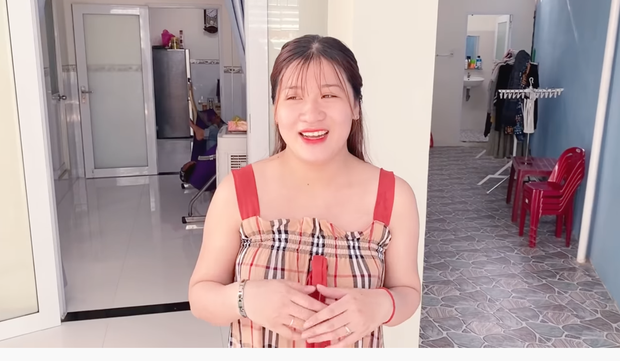 4 YouTuber vượt qua khó khăn, xây nhà đẹp sau nhiều năm cố gắng - Ảnh 6. 4 YouTuber vượt qua khó khăn, xây nhà đẹp sau nhiều năm cố gắng - Ảnh 6.