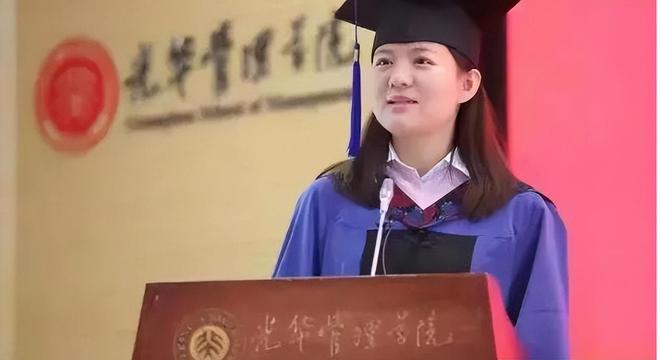Thạc sĩ tốt nghiệp đại học Thanh Hoa nghỉ việc về làm ‘bà mối’ - Ảnh 1.