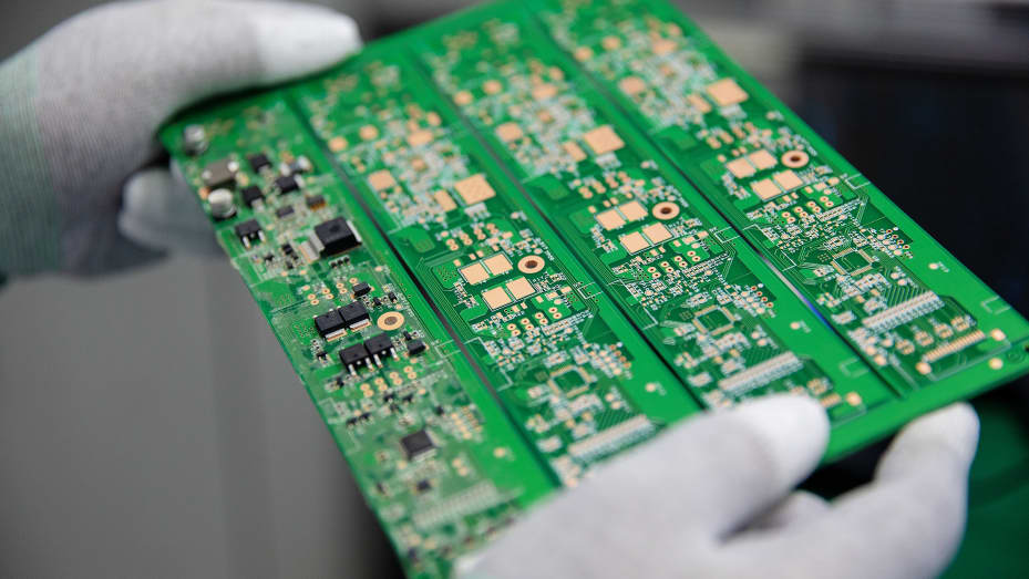 Các công ty sản xuất chip tính kế rời khỏi Trung Quốc để tránh rủi ro: Việt Nam là 1 trong 2 điểm đến sáng giá nhất - Ảnh 2.