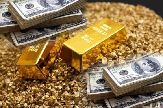 USD bất ngờ tăng mạnh, vàng tiếp tục chuỗi ngày giảm giá - Ảnh 1.