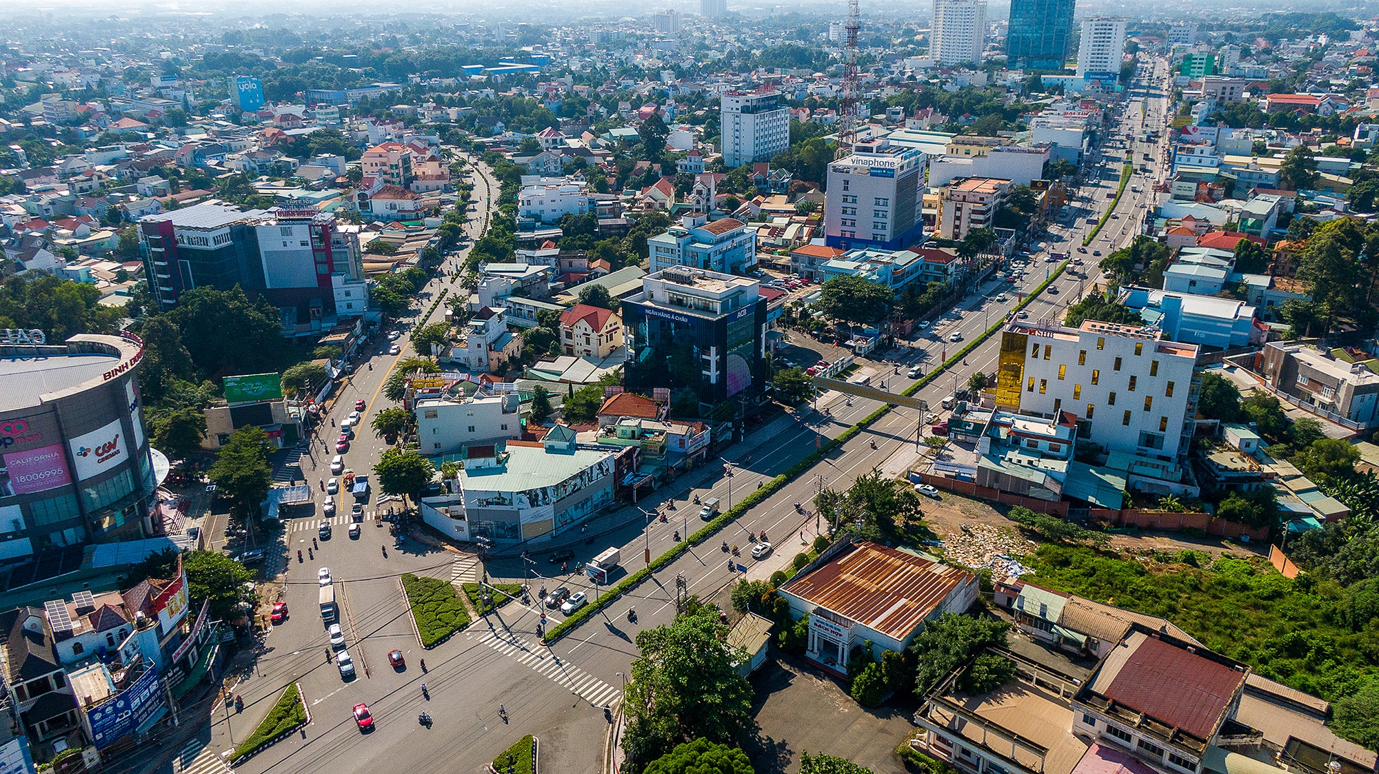 Thu nhập bình quân cao nhất, điểm cơ sở hạ tầng tốt nhất cả nước, Bình Dương giàu đẹp ra sao? - Ảnh 2.