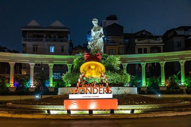Ý nghĩa thú vị của những món đồ trang trí Giáng Sinh - Ảnh 4. Ý nghĩa thú vị của những món đồ trang trí Giáng Sinh - Ảnh 4.