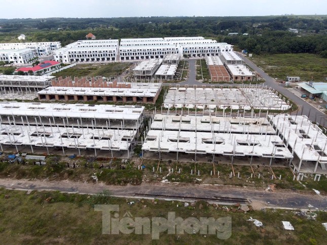 Cận cảnh dự án 'xây chui' 500 căn biệt thự ở tỉnh Đồng Nai - Ảnh 5.