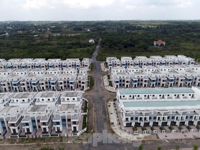 Cận cảnh dự án 'xây chui' 500 căn biệt thự ở tỉnh Đồng Nai - Ảnh 8.