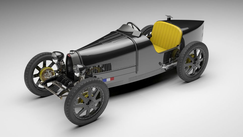 Bugatti ra mắt xe đồ chơi tiền tỉ, gợi ý bố mẹ tặng con cái dịp lễ hội - Ảnh 1.