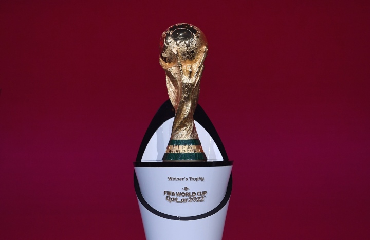 Cúp vô địch World Cup chứa 5kg vàng, giá trị hàng tỷ đồng - Ảnh 1. Cúp vô địch World Cup chứa 5kg vàng, giá trị hàng tỷ đồng - Ảnh 1.