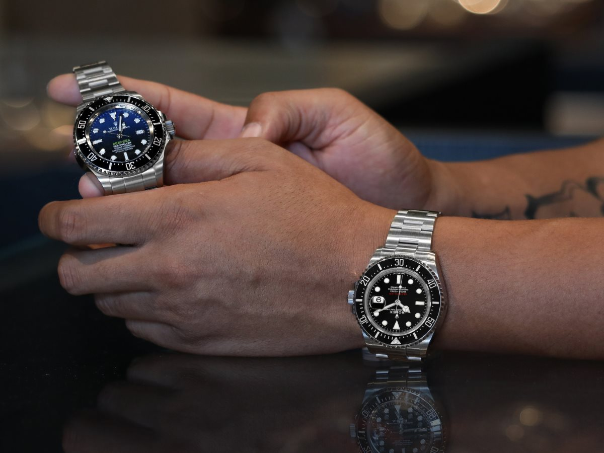 Nỗi khổ không ai thấu của những người siêu giàu: Sở hữu cả bộ sưu tập Rolex, Patek Phillips và Richard Mille nhưng 'không thể' dùng - Ảnh 1. Nỗi khổ không ai thấu của những người siêu giàu: Sở hữu cả bộ sưu tập Rolex, Patek Phillips và Richard Mille nhưng 'không thể' dùng - Ảnh 1.