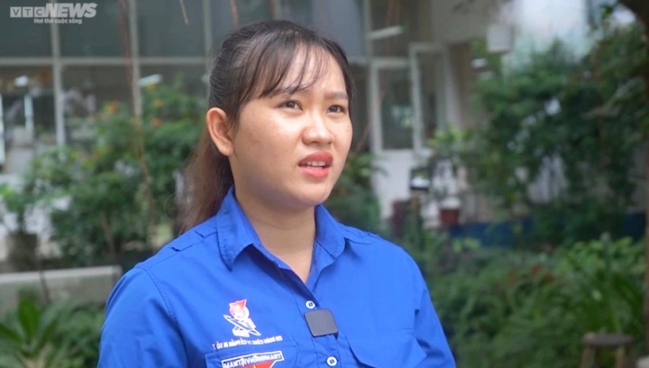 Thưởng Tết cho công nhân ở TP.HCM: Người mừng kẻ lo khi Tết gần kề - Ảnh 1.