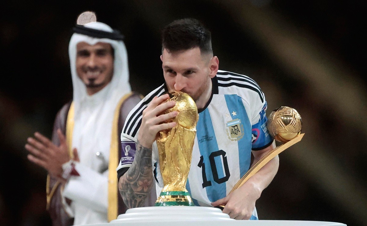 Chính con số của anh chàng Lionel Messi đã định đoạt cho mình một vị thế quan trọng trong thế giới bóng đá - chân mệnh vô địch. Hãy xem bức ảnh liên quan để hiểu rõ hơn về tài năng và sự nghiệp của cầu thủ này và cảm thấy được niềm tự hào về một người mang đến những chiến thắng lịch sử cho đội tuyển quốc gia.