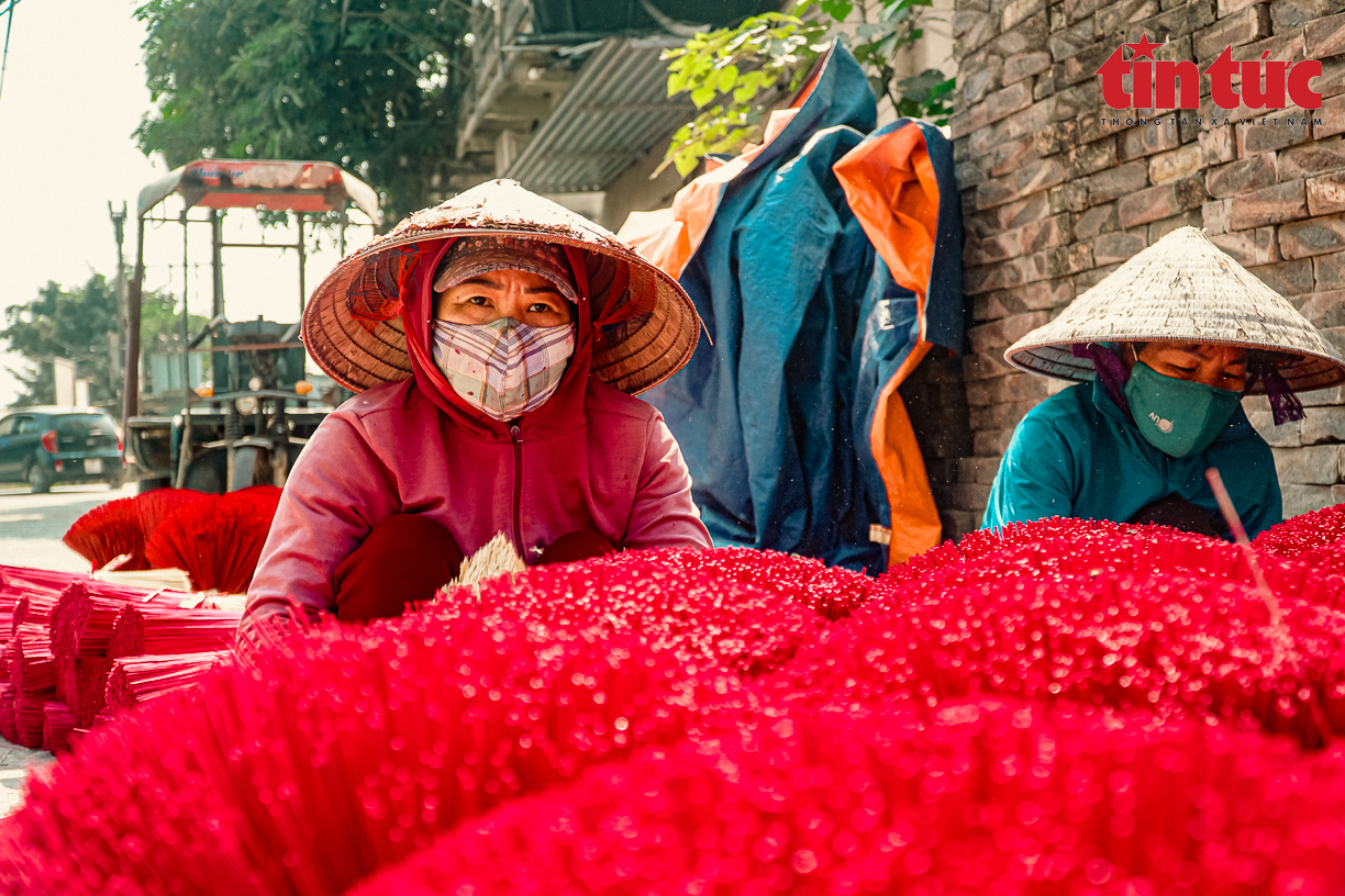 Hà Nội: Nhộn nhịp làng nghề làm hương ngày cận Tết - Ảnh 8.