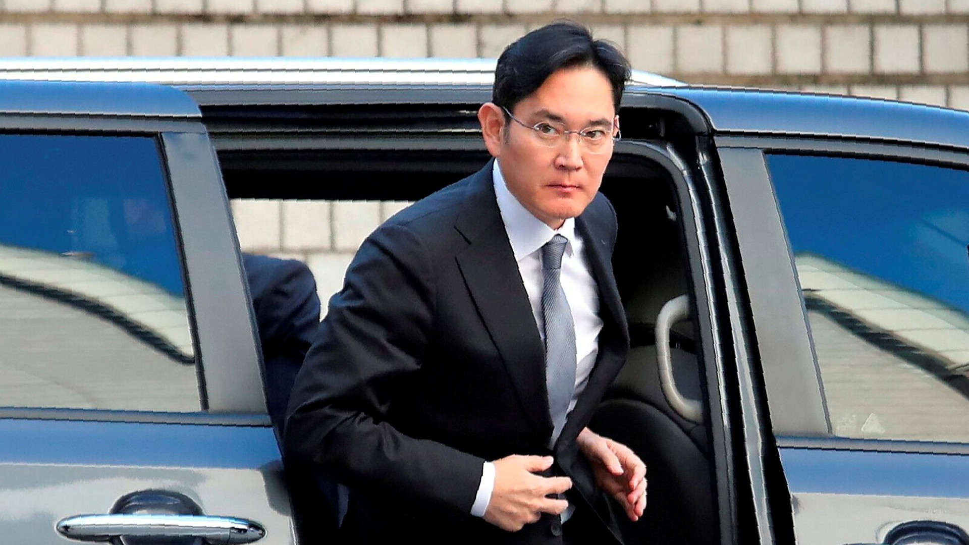 Chủ tịch Samsung đến Việt Nam - Ảnh 1.
