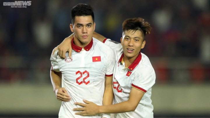 Thắng Lào 6-0, tuyển Việt Nam đứng đầu bảng B AFF Cup 2022 - Ảnh 1.