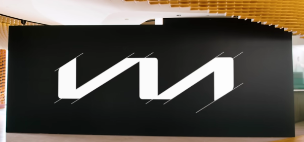 Kì lạ như logo mới của Kia: Cứ bị nhầm thành \'KN\' nhưng vẫn mang ...
