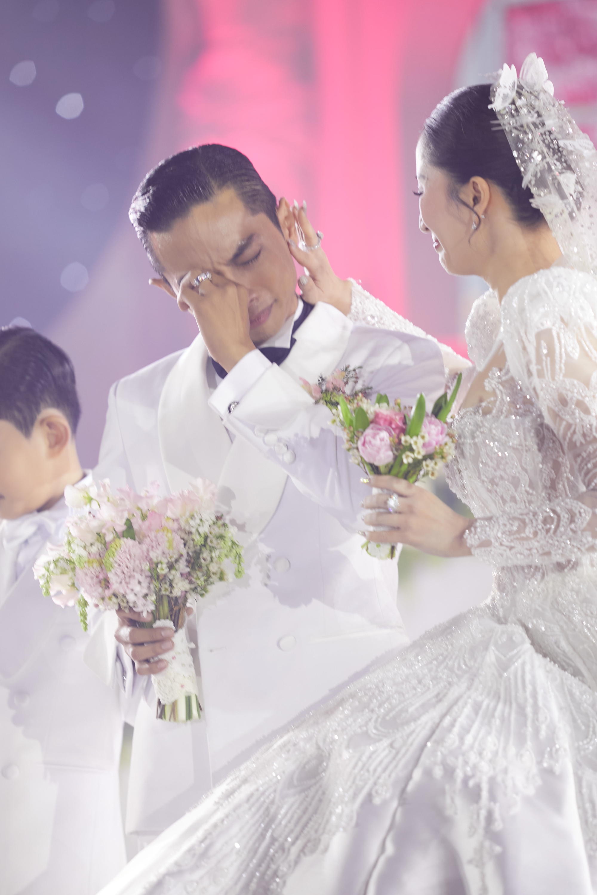 Phan Hiển: &quot;Tôi từng rất sợ khi đến với Khánh Thi, sợ mời đám cưới không ai đi&quot; - Ảnh 1.