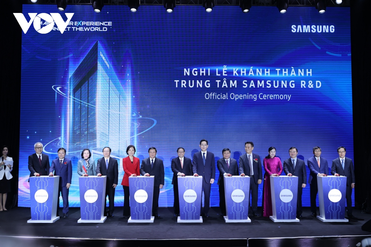 Thủ tướng: Samsung cần coi Việt Nam là cứ điểm quan trọng - Ảnh 3.