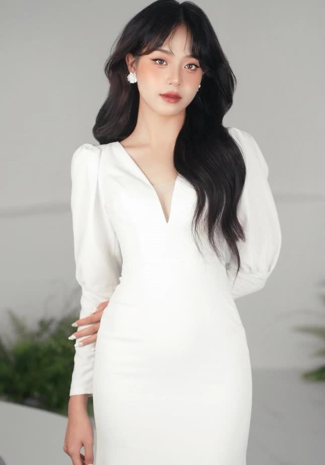 Tân Hoa hậu Việt Nam 2022: Từng là Hoa khôi, có thể giao tiếp bằng 2 thứ tiếng - Ảnh 5.
