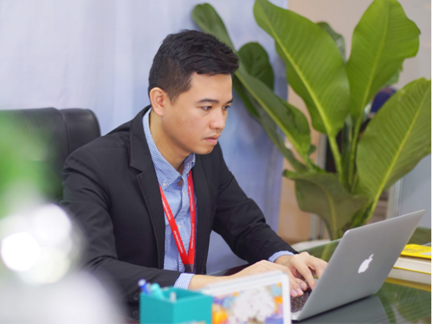 CEO Nguyễn Đình Dương và các khóa học thay đổi cuộc đời - Ảnh 1.