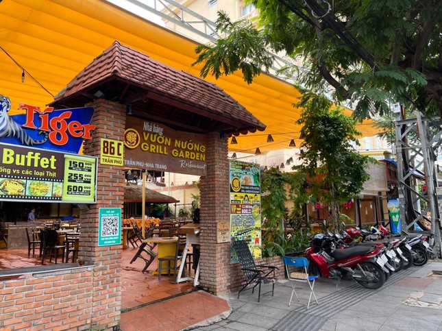 Yêu cầu cắt điện tại khu 'đất vàng' quốc phòng ở Nha Trang - Ảnh 2. Yêu cầu cắt điện tại khu 'đất vàng' quốc phòng ở Nha Trang - Ảnh 2.