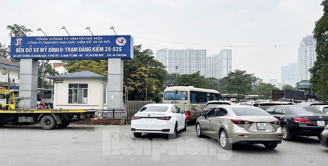 Bộ Giao thông chỉ đạo 'nóng' vụ trung tâm đăng kiểm tự ý đóng cửa, hạn chế nhận xe - Ảnh 1.