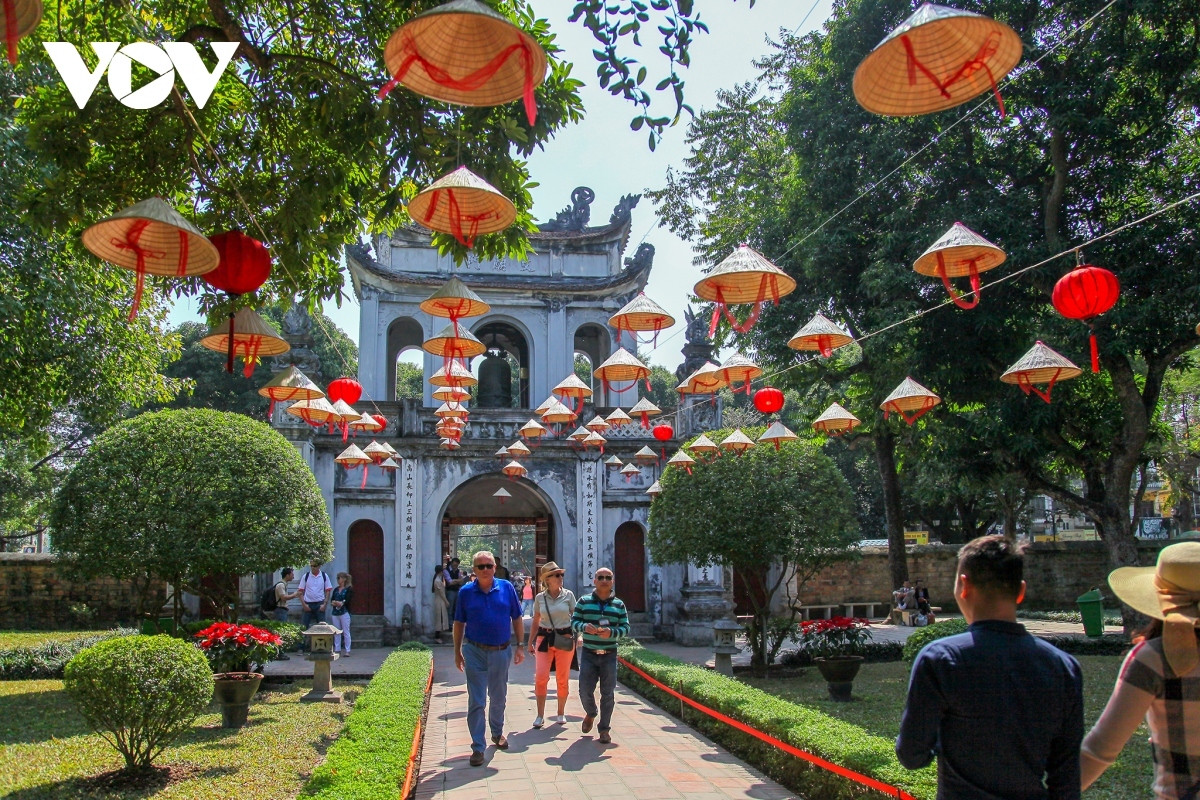 Hà Nội công bố 10 sự kiện nổi bật, kinh tế phục hồi là điểm sáng của Thủ đô năm 2022 - Ảnh 8.