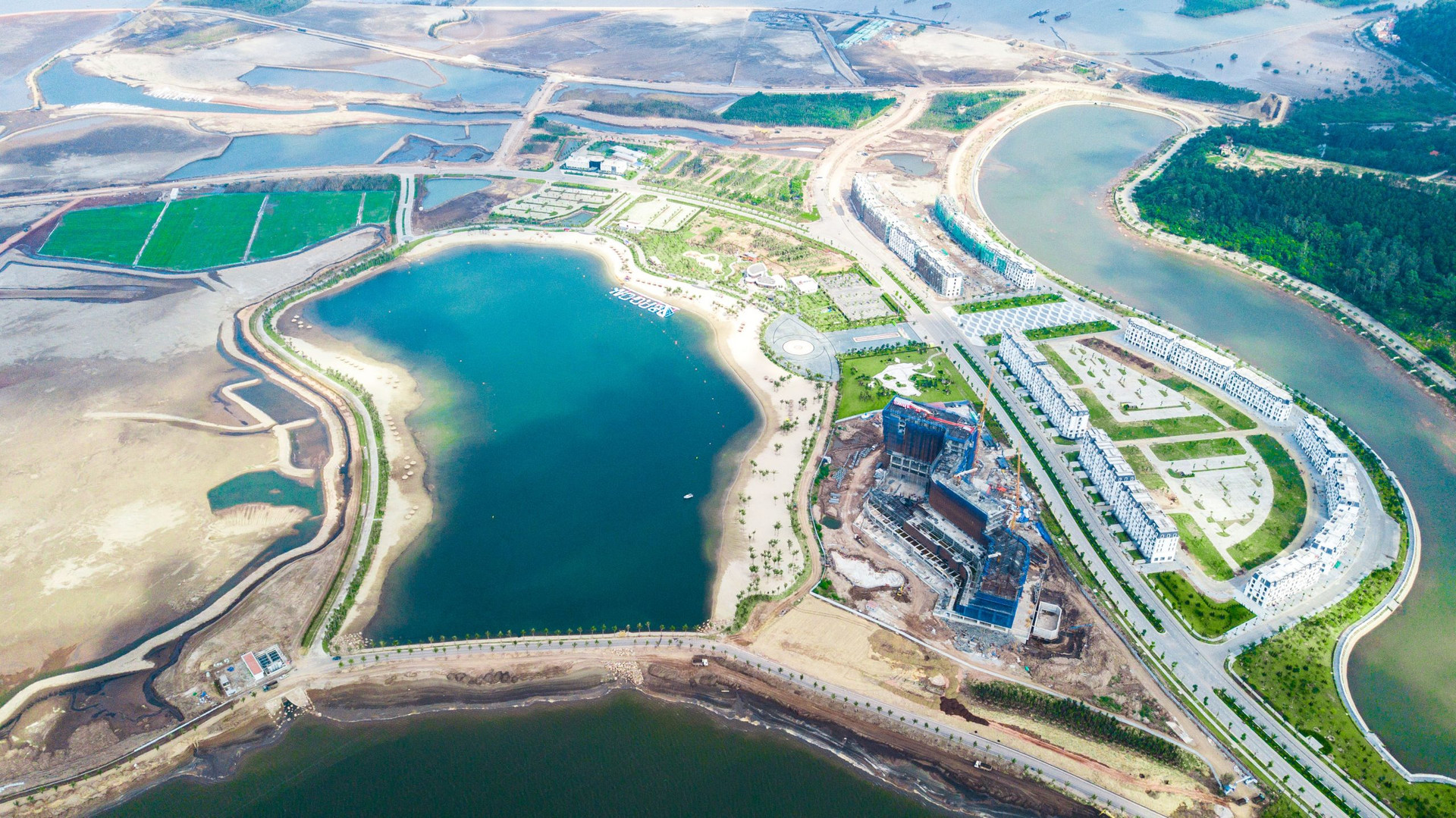 Một doanh nghiệp địa ốc muốn rót 5.000 tỷ đồng vào dự án tỷ đô Đồi Rồng do Geleximco phát triển ở Hải Phòng - Ảnh 1.