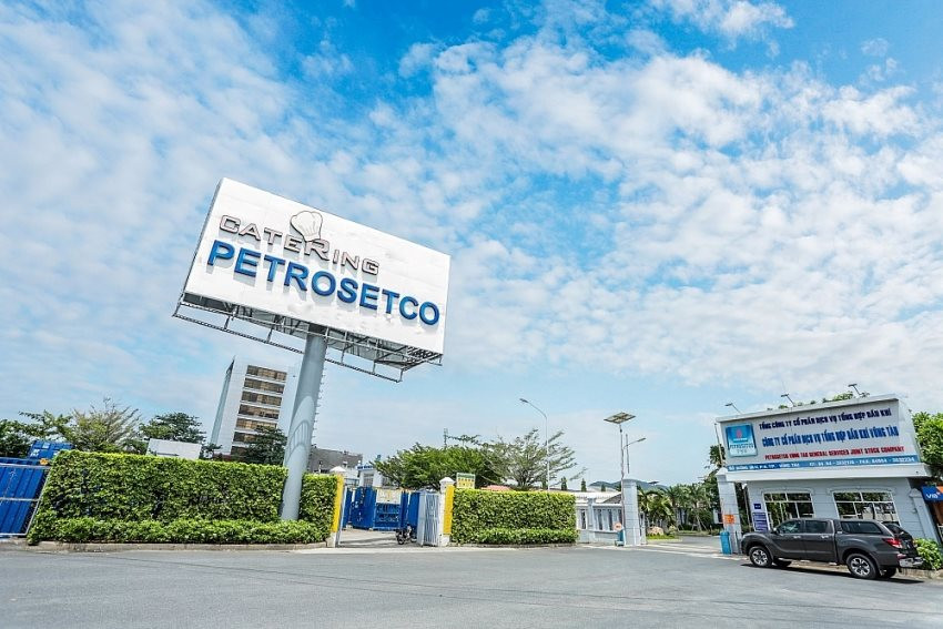 Petrosetco: Lợi nhuận 2022 ước đạt 240 tỷ, dự báo sản xuất của &quot;ông lớn&quot; Apple giảm 30% do ảnh hưởng từ Trịnh Châu - Ảnh 1.