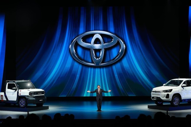 Toyota dẫn đầu doanh số ô tô toàn cầu năm thứ 3 liên tiếp - Ảnh 2.