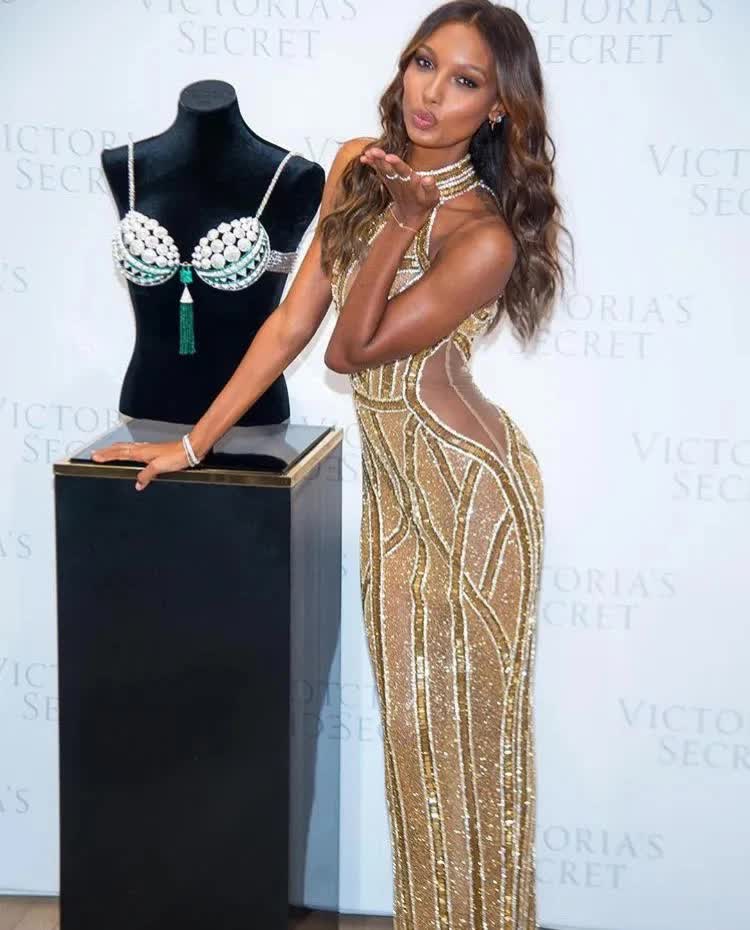 Gương mặt đẹp nhất thế giới 2022: Từ thiên thần nội y được Victorias Secret ưu ái thành vợ giám đốc Snapchat, con dâu Phó Tổng thống Ecuador - Ảnh 11.