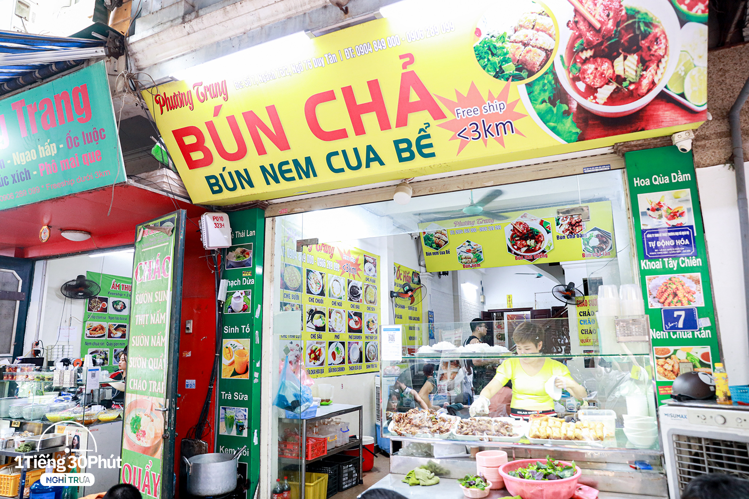 Duy Tân - con phố dài 500m nhưng hàng trăm dân văn phòng mỗi ngày bỏ tự nấu cơm trưa, chọn ăn ngoài vì giá cực rẻ - Ảnh 14. Duy Tân - con phố dài 500m nhưng hàng trăm dân văn phòng mỗi ngày bỏ tự nấu cơm trưa, chọn ăn ngoài vì giá cực rẻ - Ảnh 14.