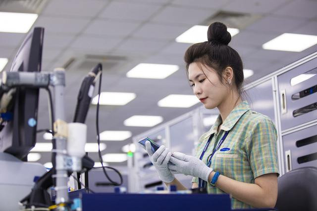 4 nhà máy Samsung tại Việt Nam lãi gần 4 tỷ USD sau 9 tháng - Ảnh 1.
