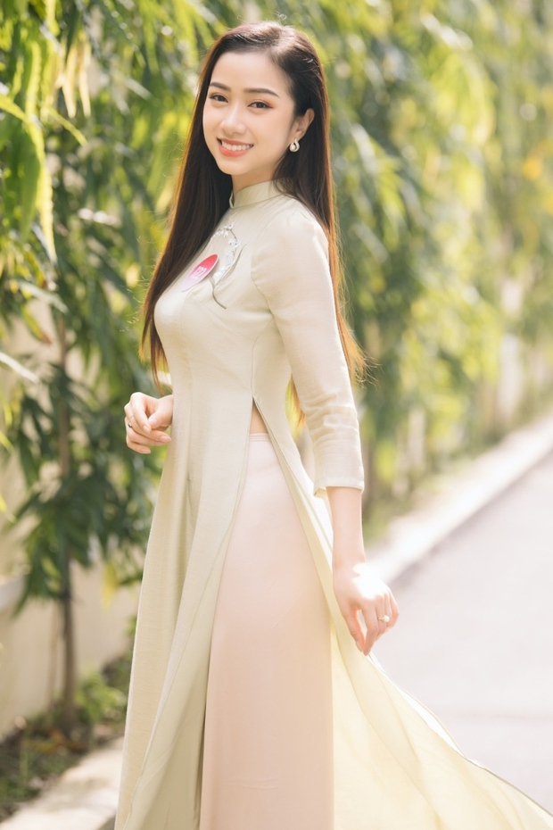 Nhan sắc mỹ nhân duy nhất có IELTS 8.0 vào chung kết Hoa hậu Việt Nam 2022 - Ảnh 2.